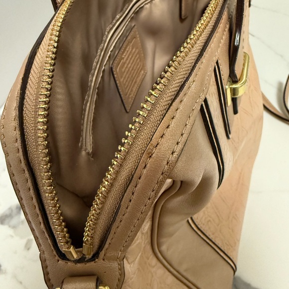 Coach Taylor Exotic Leather Purse - Picture 15 of 16